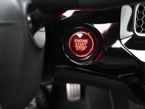 Used 2025 Honda Civic Sport image 19