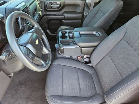 Used 2020 Chevrolet Silverado 1500 Custom w/ Custom Value Package image 12