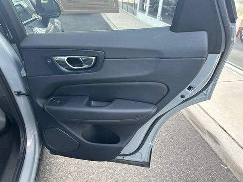 Used 2025 Volvo XC60 B5 Plus AWD/4WD image 12