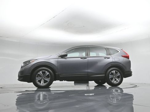 Used 2017 Honda CR-V LX image 7