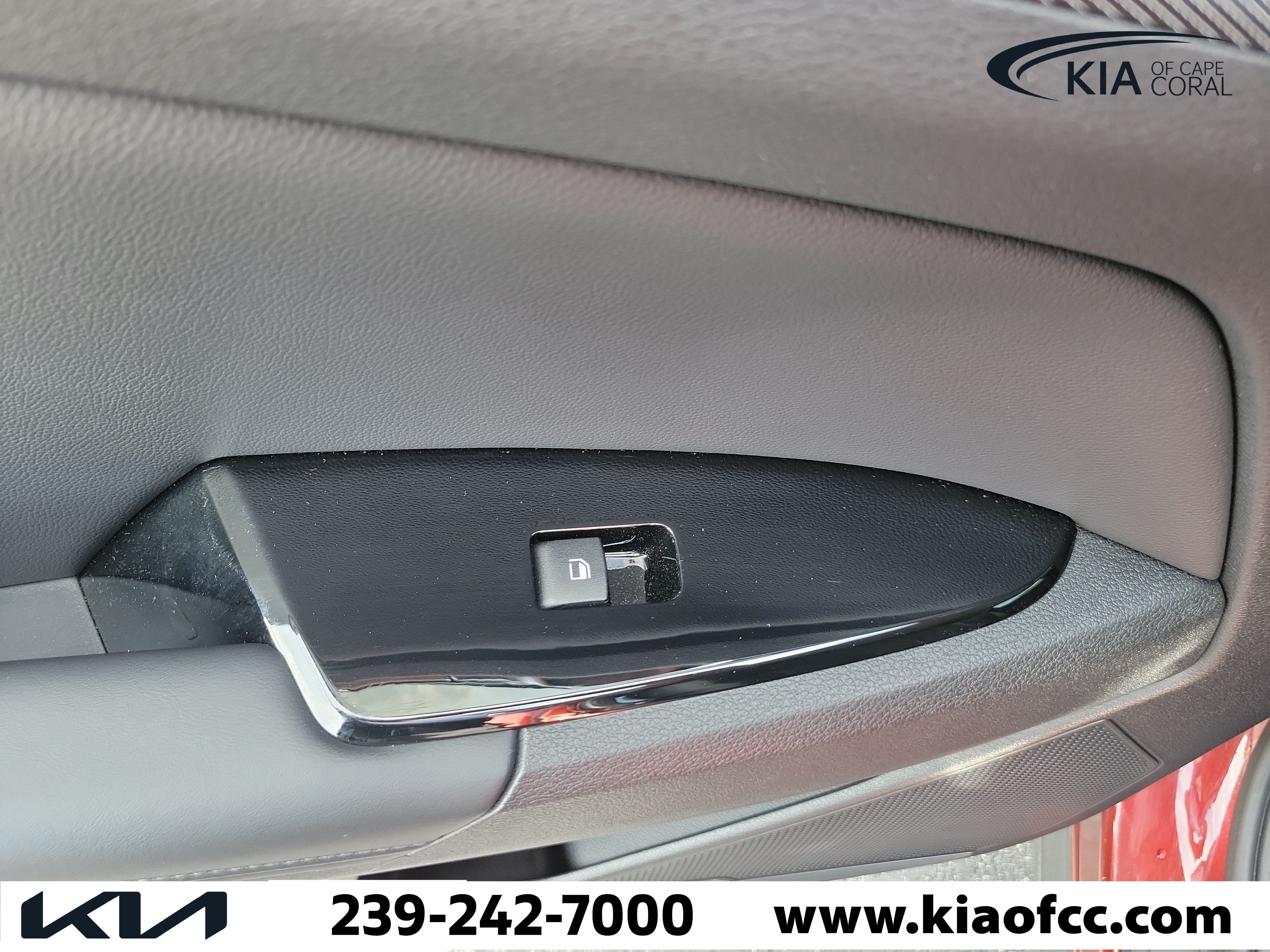 Certified 2023 Kia Sportage SX FWD image 16