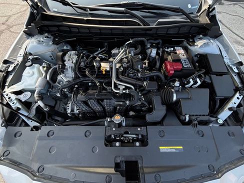 Used 2025 Nissan Altima 2.5 SV FWD image 33