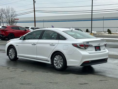 Used 2016 Hyundai Sonata SE image 3