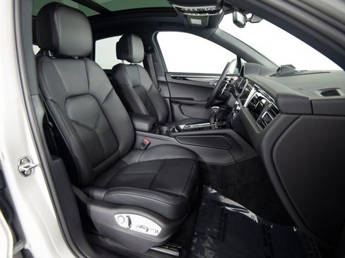 New 2026 Porsche Macan S image 36