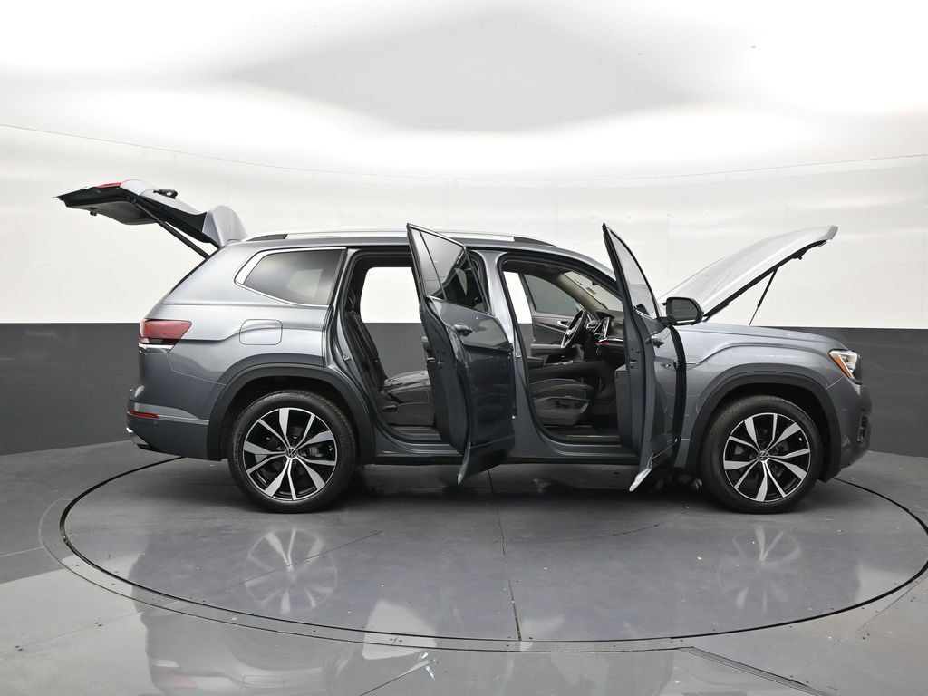 Used 2025 Volkswagen Atlas SEL Premium R-Line AWD/4WD image 29