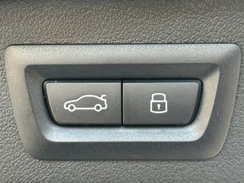 Certified 2025 BMW X7 xDrive40i w/ Premium Package image 37