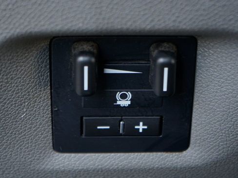 Used 2012 Chevrolet Silverado 3500 W/T image 20