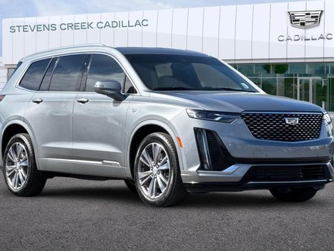 Certified 2025 Cadillac XT6 Premium Luxury image 1