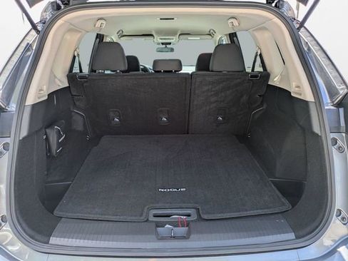 Used 2024 Nissan Rogue S FWD image 13