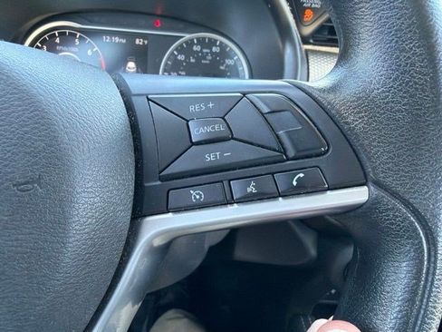 Used 2019 Nissan Kicks SV w/ Exterior Package FWD image 19