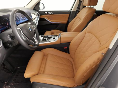 Used 2025 BMW X7 xDrive40i w/ Premium Package AWD/4WD image 29