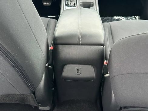 Certified 2023 Nissan Sentra SV FWD image 29