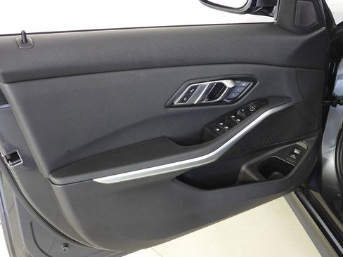 Used 2020 BMW 330i Sedan w/ Driving Assistance Package image 11