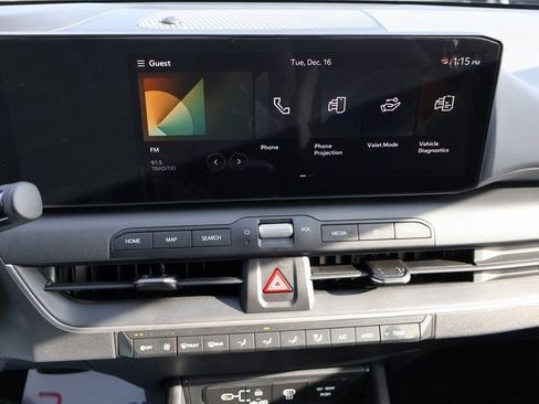 New 2025 Kia K4 LXS image 21