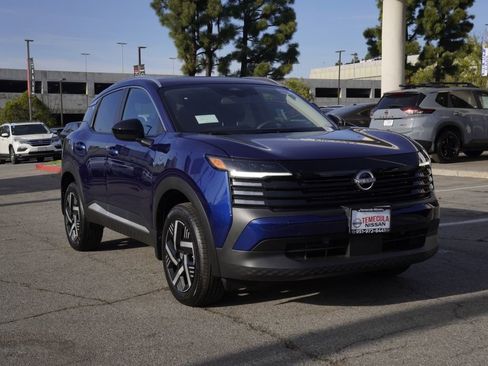 New 2026 Nissan Kicks SV image 2