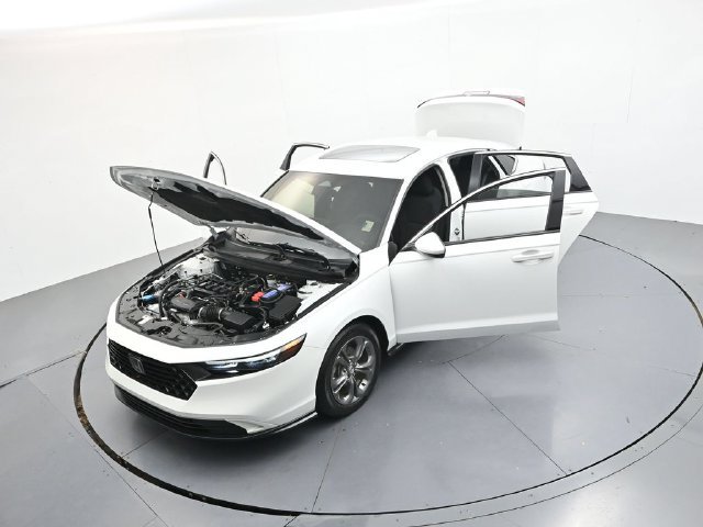 Used 2023 Honda Accord EX image 44
