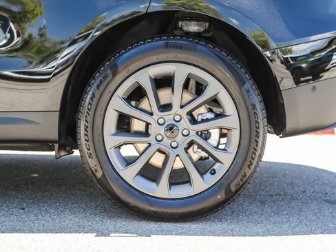 New 2026 Land Rover Range Rover Sport SE AWD/4WD image 8