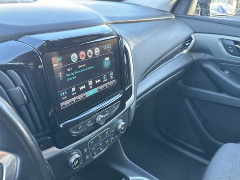 Used 2019 Chevrolet Traverse LT image 23