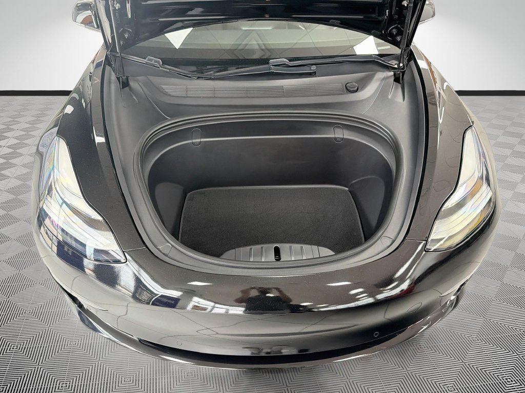 Used 2018 Tesla Model 3 Mid Range RWD image 44