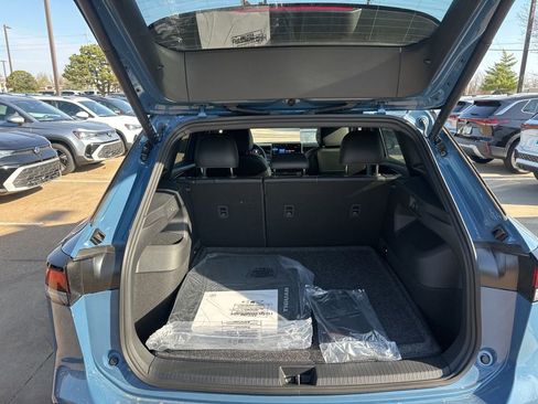 New 2026 Volkswagen Tiguan SE R-Line AWD/4WD image 17