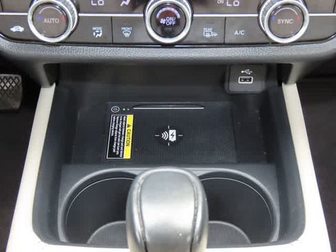 Certified 2024 Honda HR-V EX-L image 21