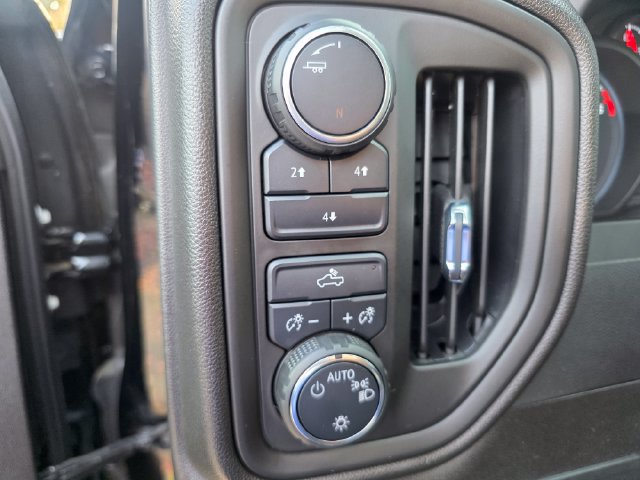 Used 2023 Chevrolet Silverado 2500 Custom w/ Infotainment Package AWD/4WD image 22