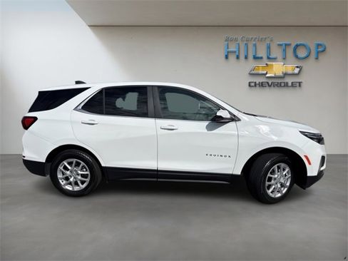 Used 2023 Chevrolet Equinox LT image 3
