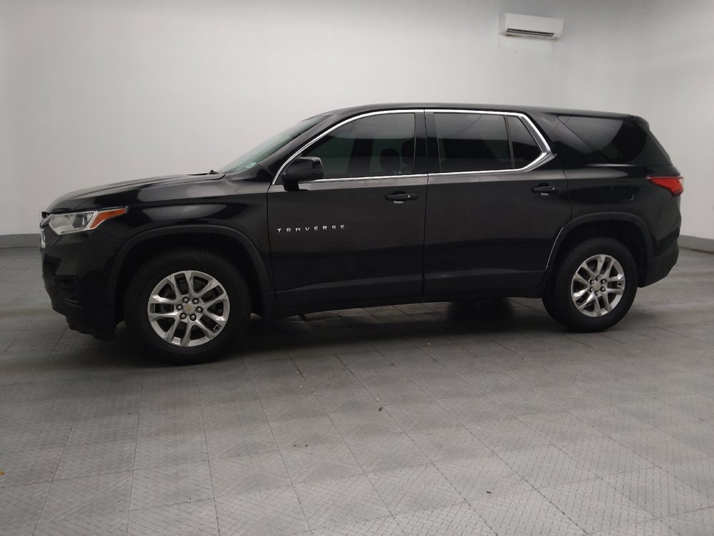 Used 2021 Chevrolet Traverse LS FWD image 2