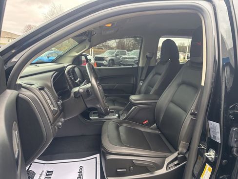 Used 2022 GMC Canyon AT4 w/ Driver Alert Package image 17