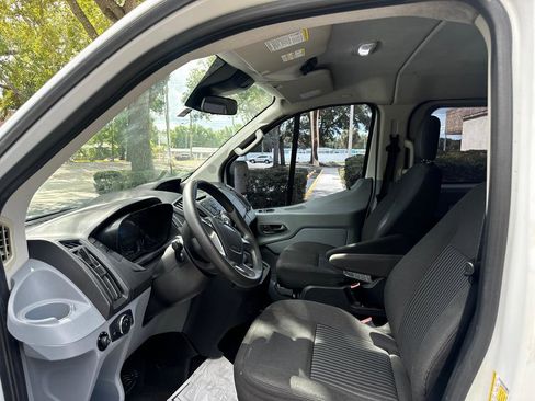 Used 2018 Ford Transit 350 XLT RWD image 10