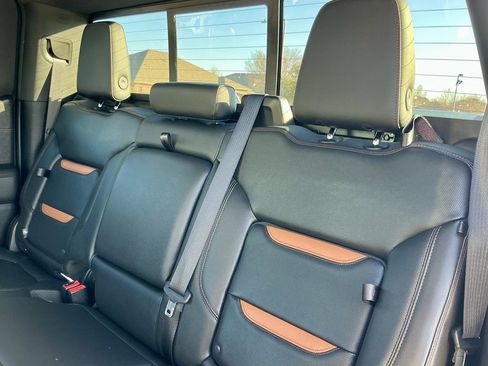 Used 2019 GMC Sierra 1500 AT4 w/ AT4 Premium Package image 31