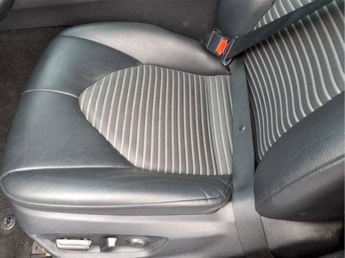 Used 2023 Toyota Camry SE image 18