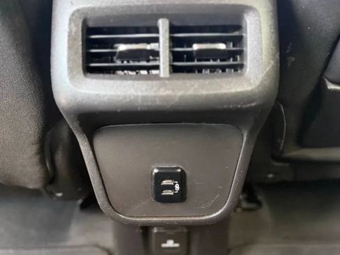 Used 2018 GMC Terrain SLE w/ Driver Convenience Package AWD/4WD image 16