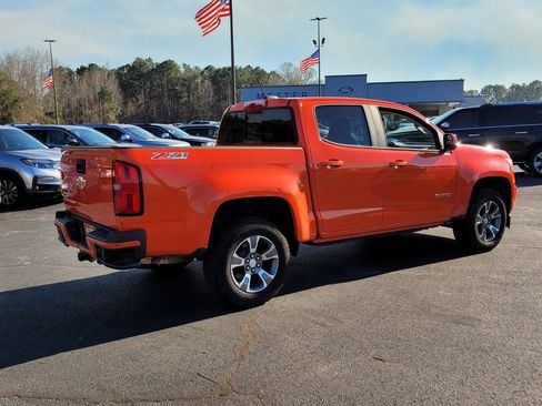 Used 2020 Chevrolet Colorado Z71 AWD/4WD image 11