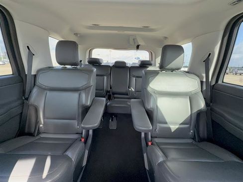 Used 2025 Ford Expedition Active AWD/4WD image 11