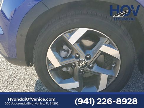 Certified 2023 Hyundai Venue Limited image 15