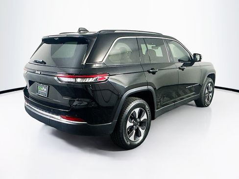 Used 2022 Jeep Grand Cherokee Limited 4xe w/ Luxury Tech Group II AWD/4WD image 9