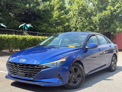 Used 2021 Hyundai Elantra SEL w/ Convenience Package