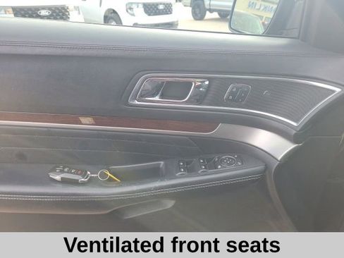 Used 2017 Ford Explorer Platinum image 14