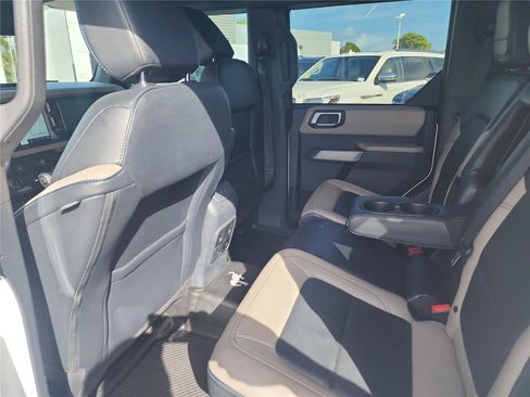 Used 2022 Ford Bronco Wildtrak image 20