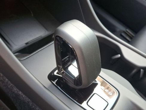 New 2026 Volvo XC40 B4 Core image 15