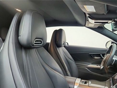 Used 2025 Mercedes-Benz CLE 300 4MATIC Cabriolet image 28