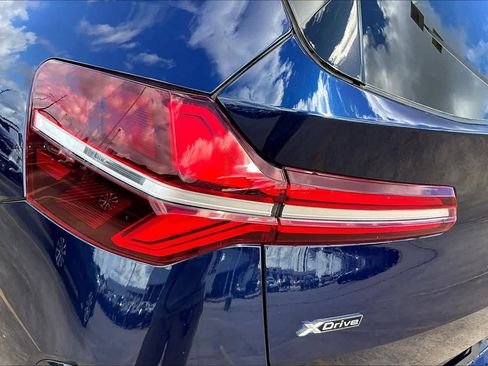 Used 2025 BMW X3 xDrive30i w/ Premium Package image 28