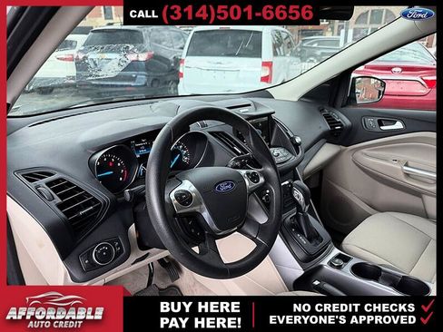 Used 2015 Ford Escape SE w/ Equipment Group 201A AWD/4WD image 9
