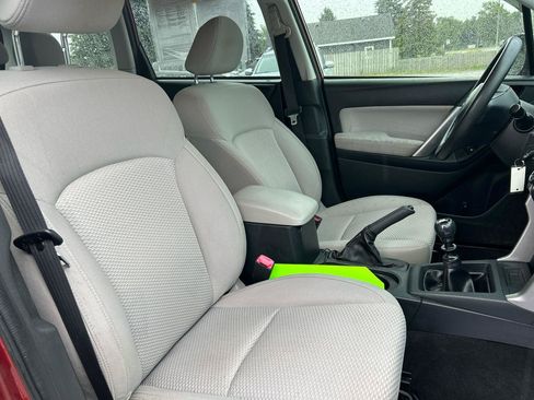 Used 2015 Subaru Forester 2.5i AWD/4WD image 23