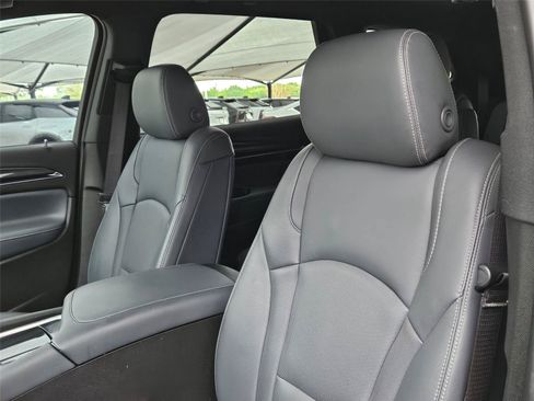 Used 2023 Buick Enclave Essence w/ Experience Buick Package FWD image 10