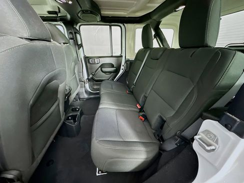 Used 2022 Jeep Wrangler Unlimited Sport AWD/4WD image 30