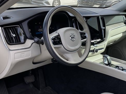 Used 2023 Volvo XC60 B5 Plus w/ Protection Package Premier image 9