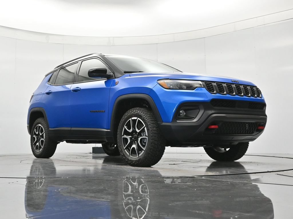 New 2026 Jeep Compass Trailhawk w/ Sun, Sound & Navigation Group AWD/4WD image 40
