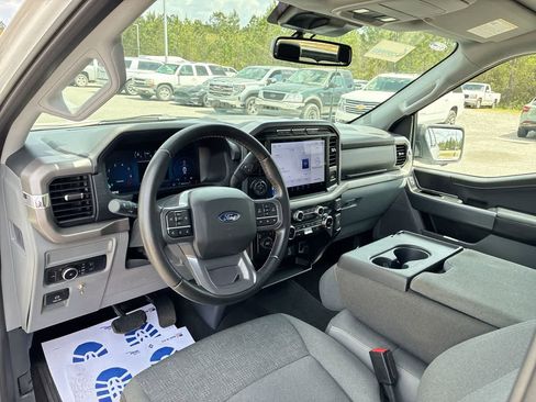 Used 2024 Ford F150 XLT image 10